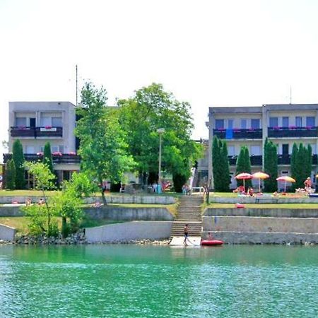 Hotel Fortuna Senec Exteriör bild